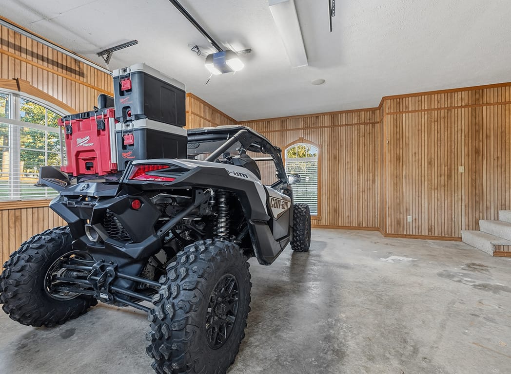 Beaver Creek Run Texarkana TX 75501 Garage