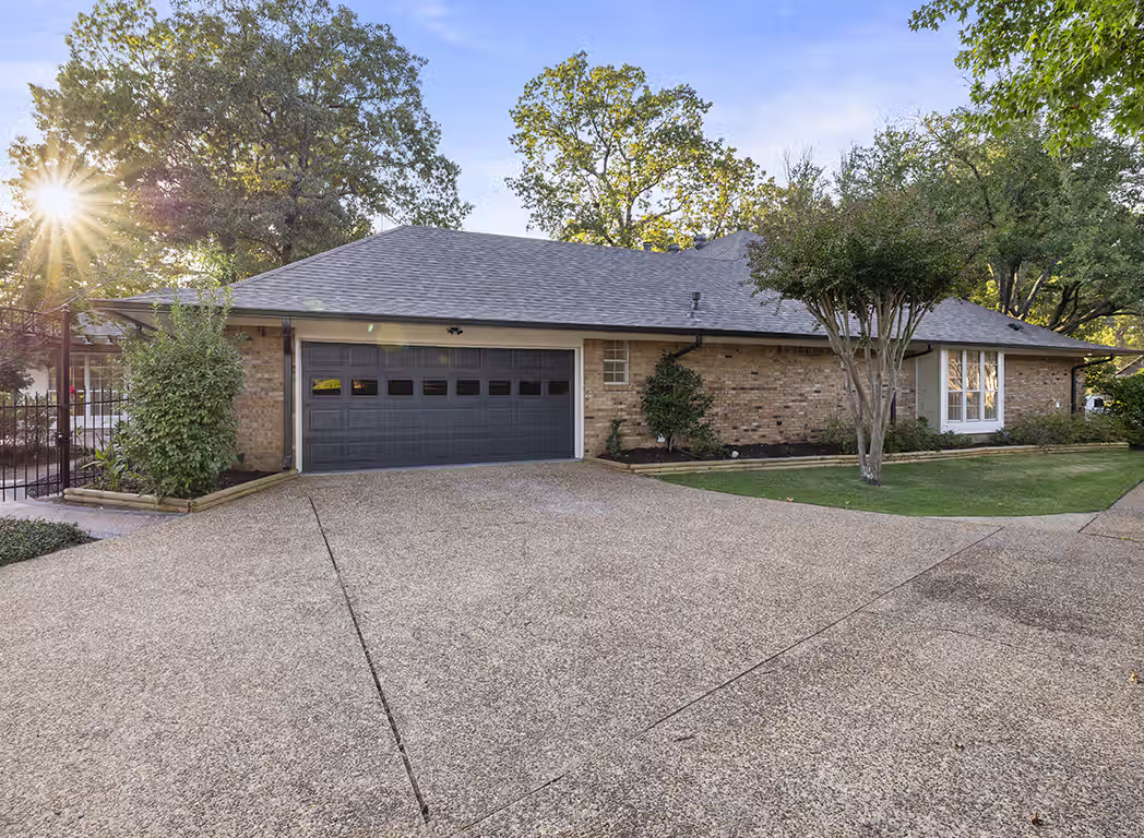 Maplecrest Driveway Garage Front HDR Real Estate Photo
