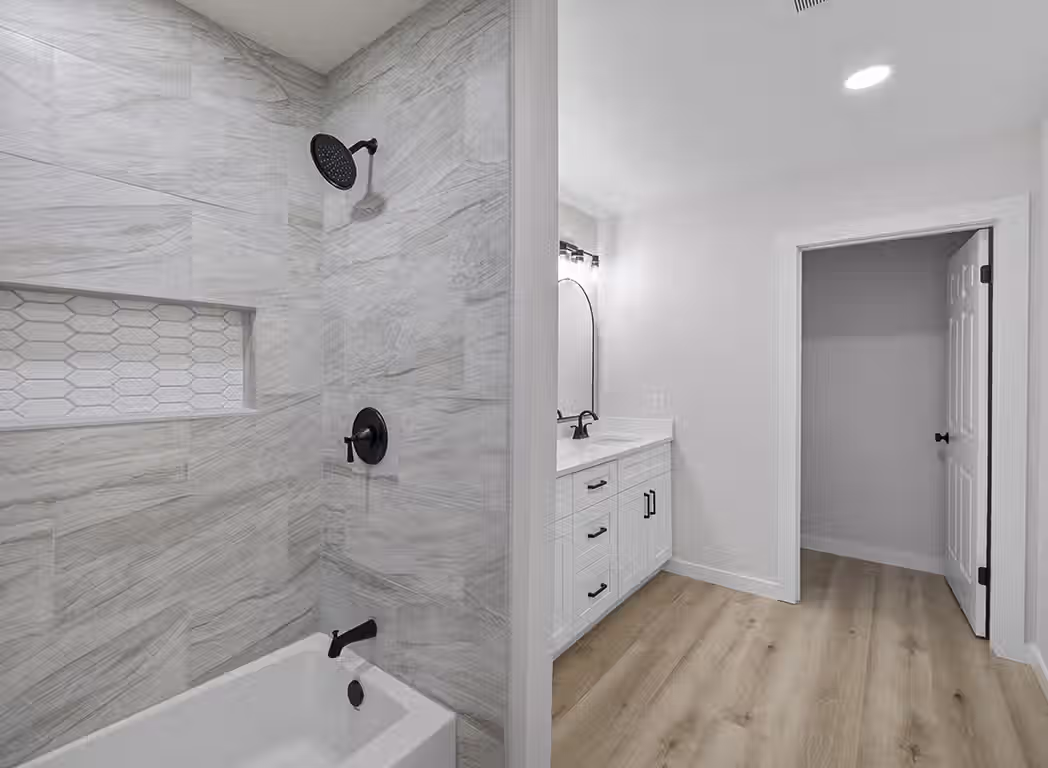Maplecrest Jack And Jill Bath HDR Real Estate Photo