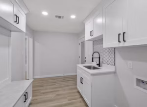 Maplecrest Laundry Room Washer Dryer HDR Real Estate Photo