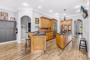 Real Estate Photography Company Stonegate Cir Texarkana Kitchen Islands And Custom Cabinets