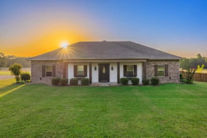 Property Photography Front Exterior Sunset Centered